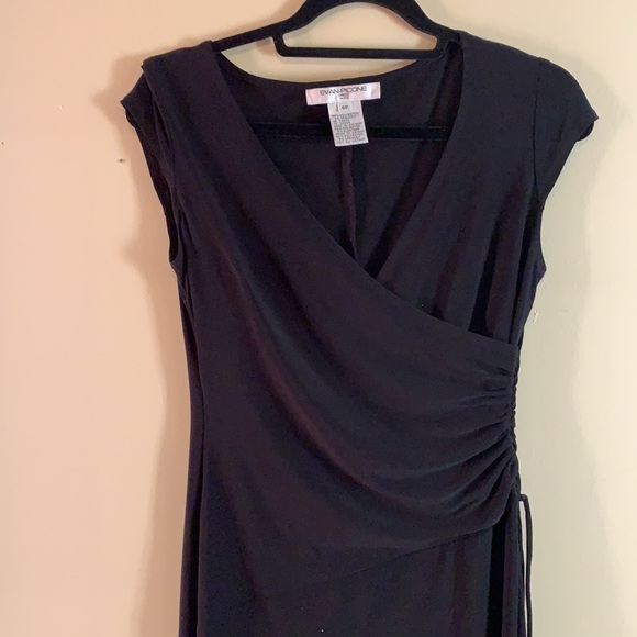 Dress - Picture 4 of 5